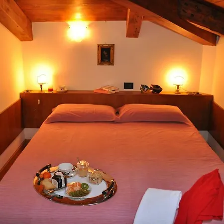 Sestiere Di San Polo Sleeps 4 Wifi Feriehus Venedig