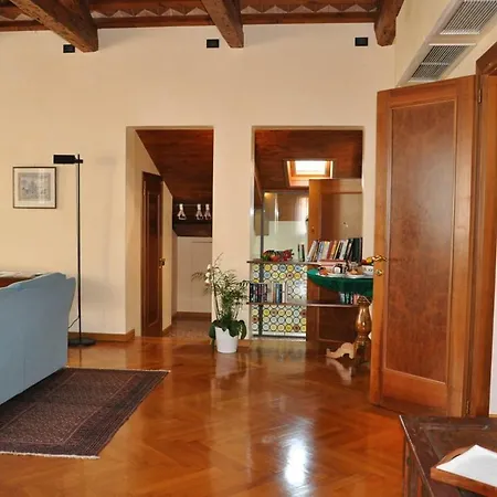 Feriehus Sestiere Di San Polo Sleeps 4 Wifi
