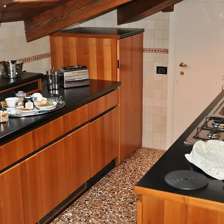 Feriehus Sestiere Di San Polo Sleeps 4 Wifi *