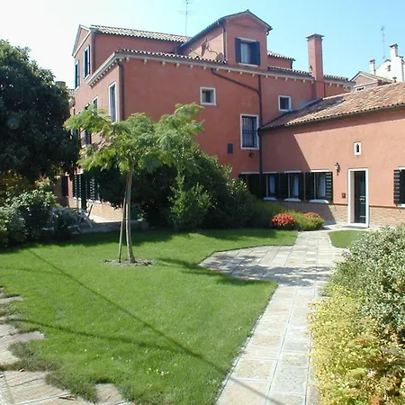 Sestiere Di San Polo Sleeps 4 Wifi Feriehus Venedig